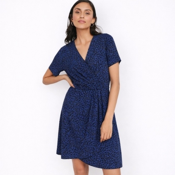 Banana Republic Factory Dresses & Skirts - Banana Republic Factory Casual Wrap Dress Size Small NWT